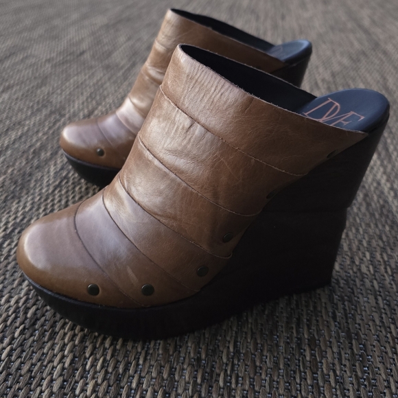 Diane Von Furstenberg "Octavia" Wedge Clogs - Picture 3 of 14